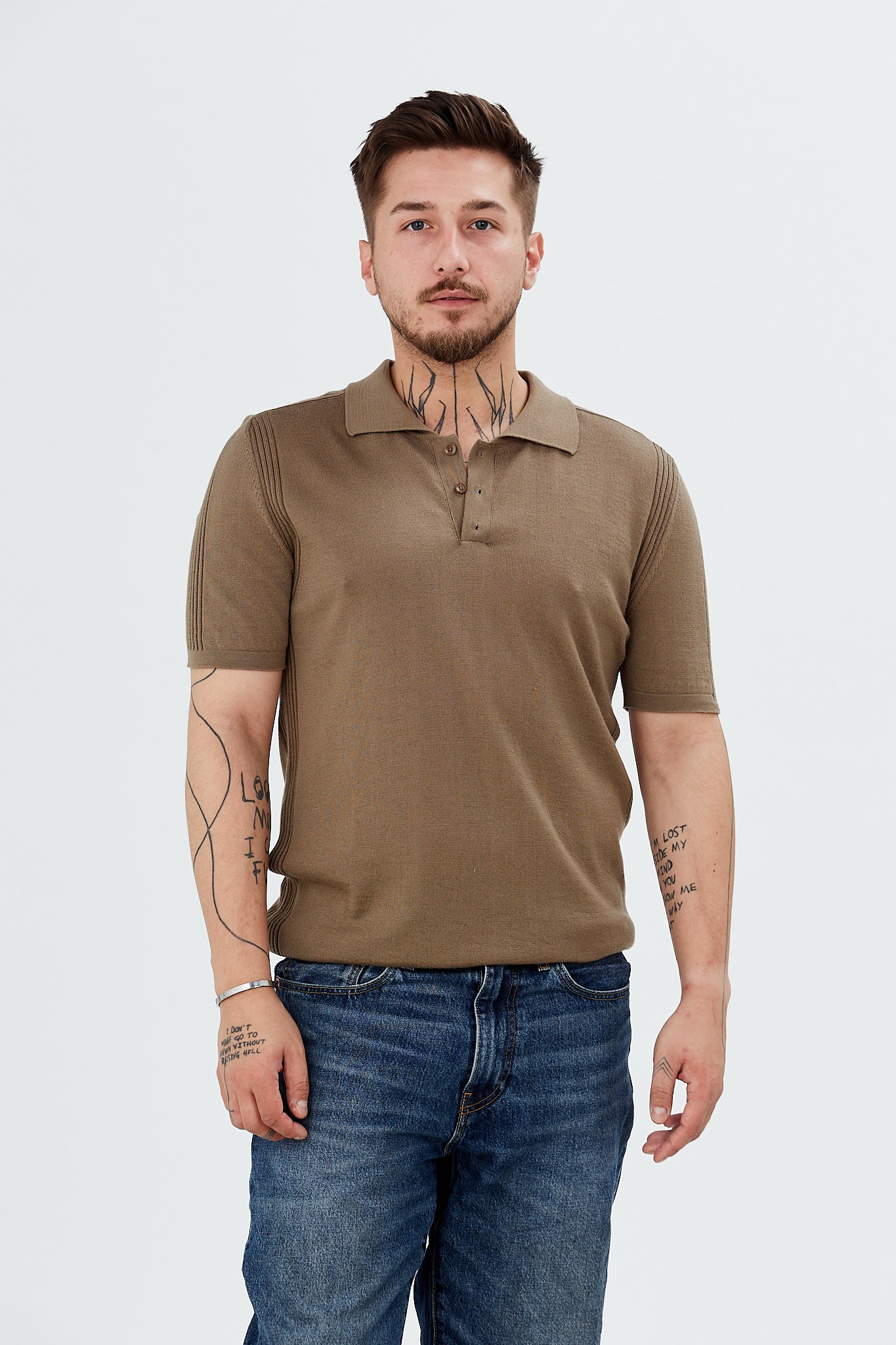 Sweater with short sleeves and polo collar