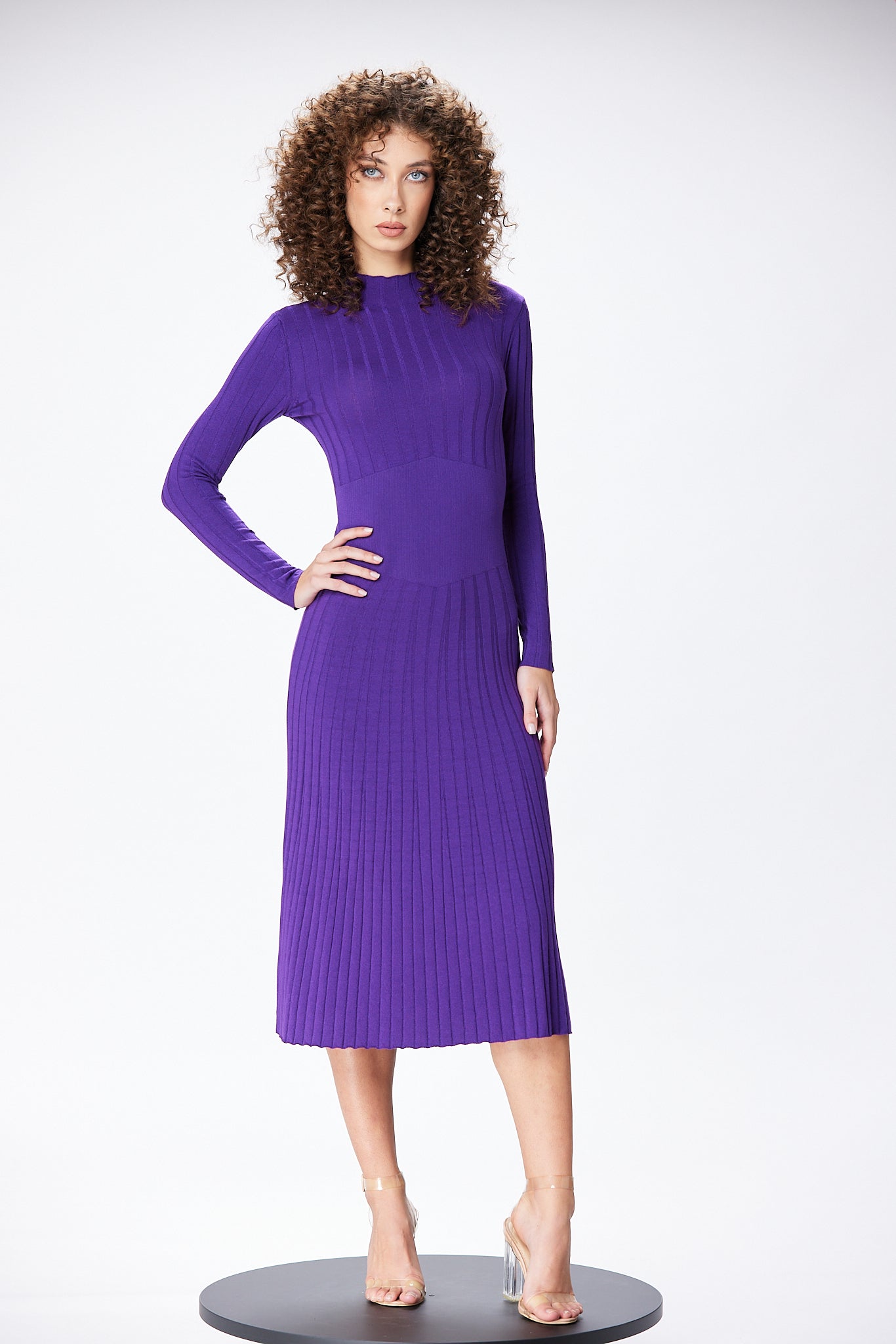 Midi dress with contoured waist